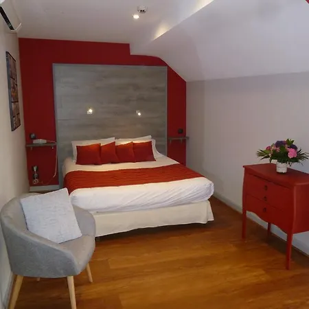 De La Terrasse Hotel 3*
