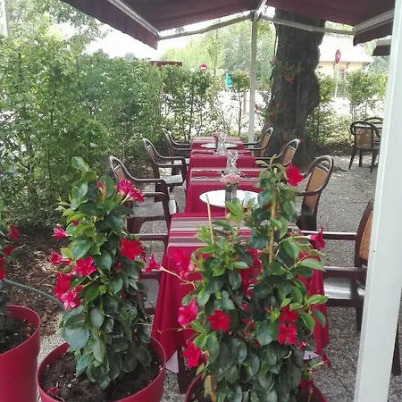 Hotell De La Terrasse 3*